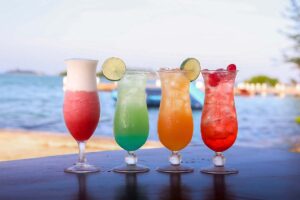 drinks included with all-inclusive dive vacation packages